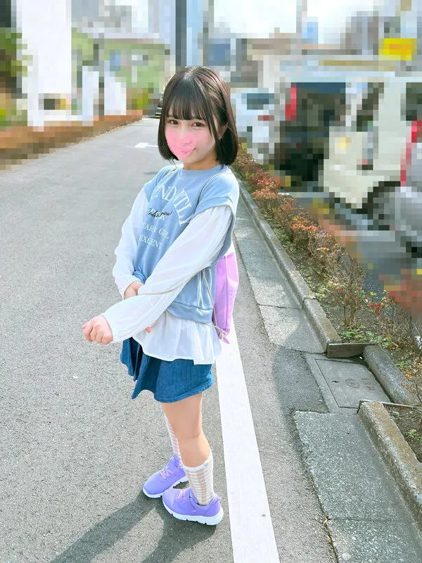 めちゃ小さすぎる女の子2人の警戒心皆無の無邪気な笑顔に欲望を堪えきれず…パイパンワレメに無理めな巨大チンポをねじ込んでグッタリするまでハメ続ける【非常階段でイタズラした変態男の記録】