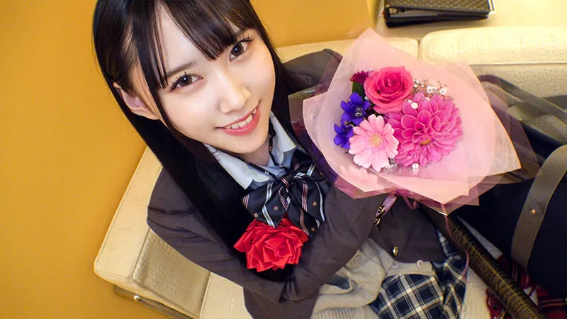 【ゆめ莉りか】【ほぼJK】「卒業したら中出しSEXしようね」卒業式帰りラブホに直行。初の生ハメで膣イキ痙攣本気交尾に潮吹きおもらしがとまらない！大人の仲間入り記念孕まセックスの記録