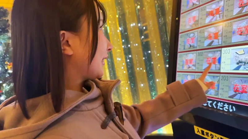 【由良かな】【JKロリ】金曜 午後9時 補導前 あどけない顔の背の低い美少女から秘密の相談。キス以上の不純異性交遊を初めて会った男とシ尽くしてクラスの誰よりも淫乱になった話。