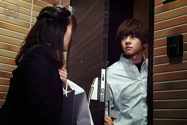 【星宮あかり 美泉咲 三尾めぐ】Dramatic Heroin 1【東惣介 東雲怜弥 向理来】