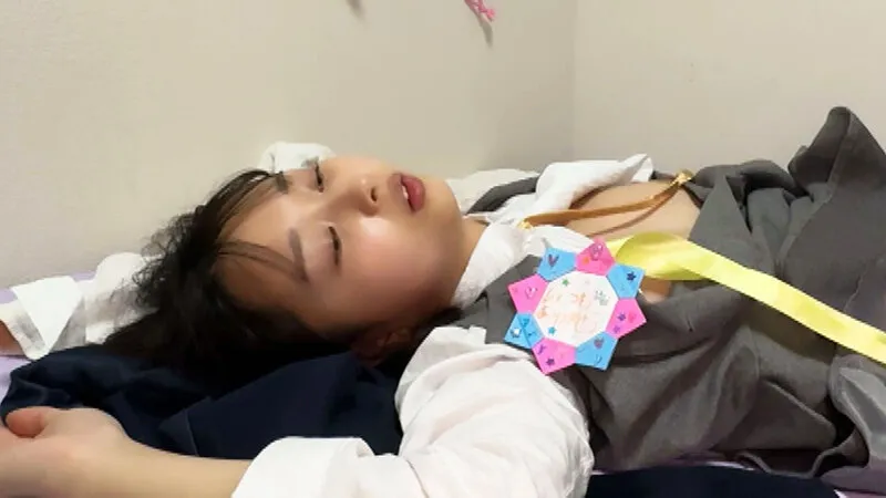 【JSロリ】150cmの可愛らしい未発育美少女にバス運転手さんからの本気求婚中出しレイプ 望月つぼみ