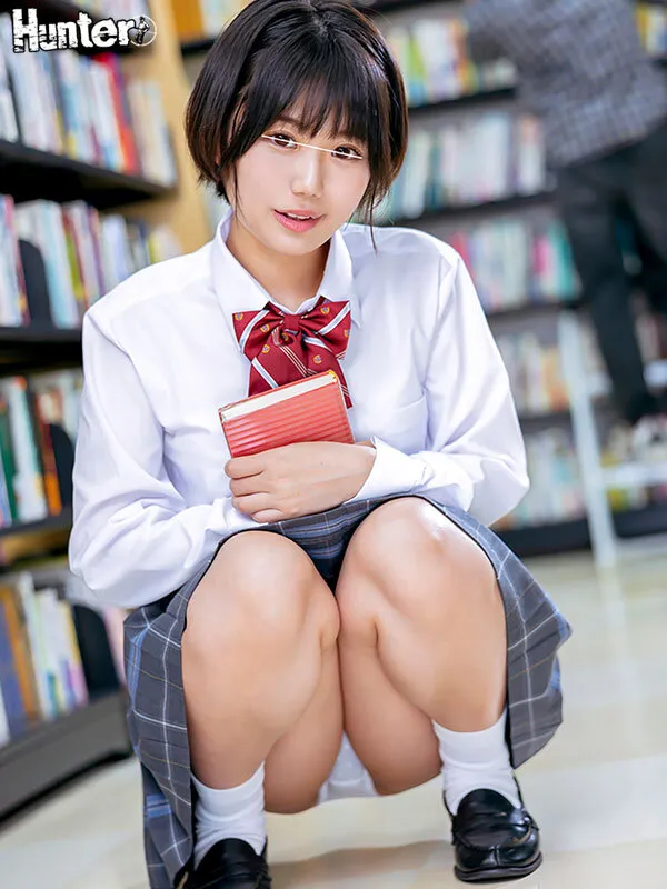 【市川りく 宇流木さらら 香椎佳穂 結城のの】【JK】偶然か？必然か？図書館で奇跡のラッキーパンチラに遭遇！無防備にパンチラしていたのでこっそり見ていたら、案の定バレてしまいヤバい！と思ったら…