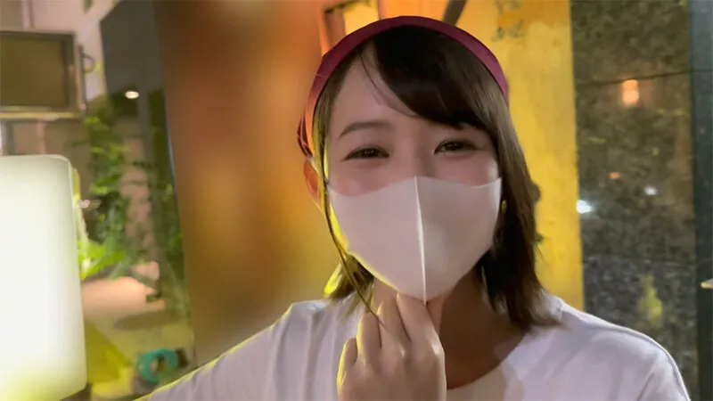 仕事中は真面目だが、エロい雰囲気になったら抜いてくれるおまんこも、お口もゆるい女子大生