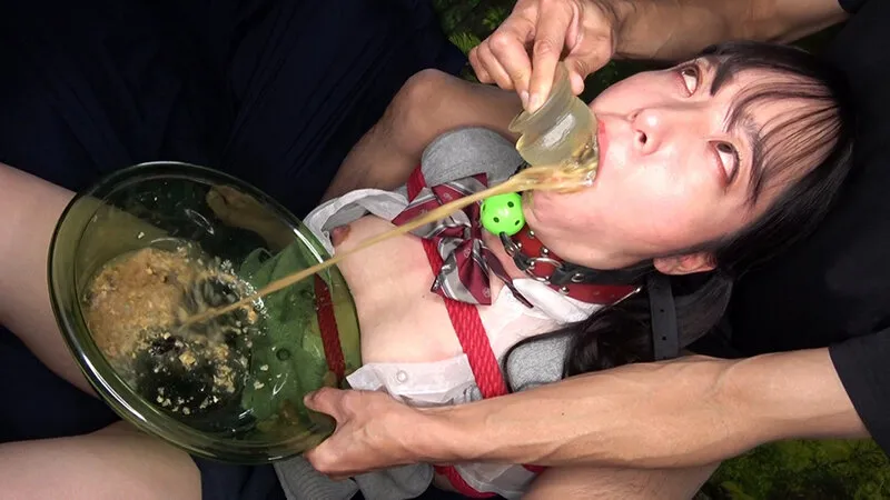 【遠山まき】ゲロマゾ喉姦性処理女 小海あいな