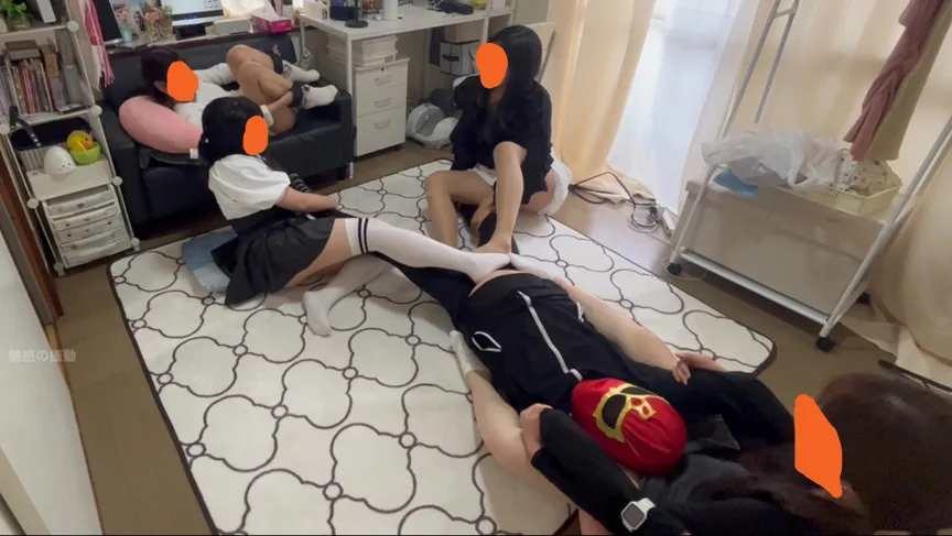 【珠宮さき 嶺生まや 他】彼女の目の前で彼女の友達3人にNTR電気アンマで逝かされる