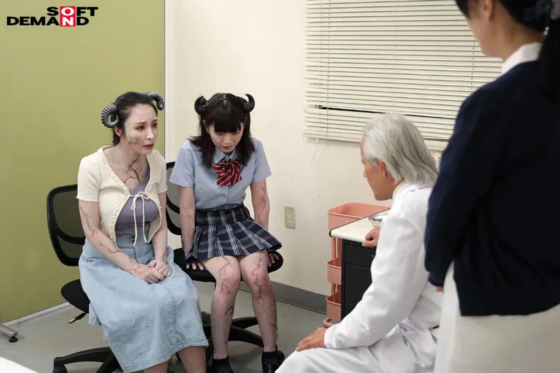 【雫月心桜 藤木紗英】【JK】社会に溶け込むサキュバス親子 ザーメン中毒症状と本気で向き合い、生活する母と娘