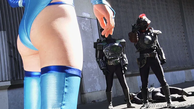 【Nia】ブルーライトニング 伊東める