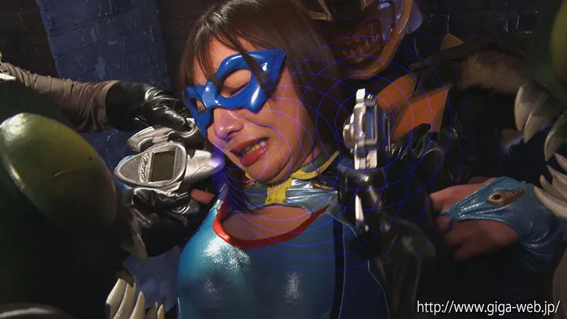 【Nia】ブルーライトニング 伊東める