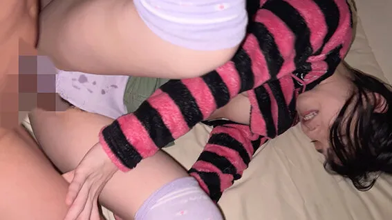 【姫野らん】【JCレイプ】つきまとい08 小さな手足を元気いっぱい動かしながらパンチラも気にしない姿を盗撮しながらつきまとい睡眠強● 無防備な瞬間に連れ去りピンッと立った乳首と肥大クリをこねくり回し連日中出しで無気力になるまでの監禁記録