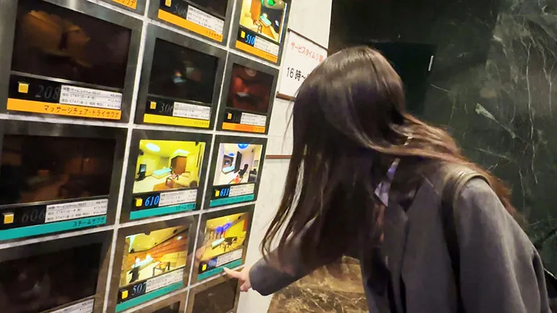 【長谷川礼奈】【JK】金曜 午後9時 補導前03 清楚な長髪美少女からの秘密の相談 奥手なのに乳首を勃起させて興奮を隠せない敏感な身体。快楽を知ると何回も肉棒を子宮口に擦り付けて最奥で種付け中出しシまくった話。