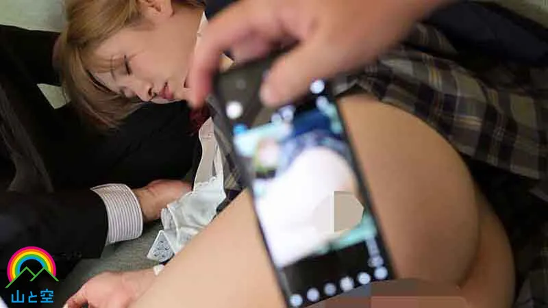 【JK】肛門カウンセリング 強制家庭訪問の末、自宅風呂で羞恥浣腸！無麻酔2穴拡張挿入完了です 被験番号:007 春日えな