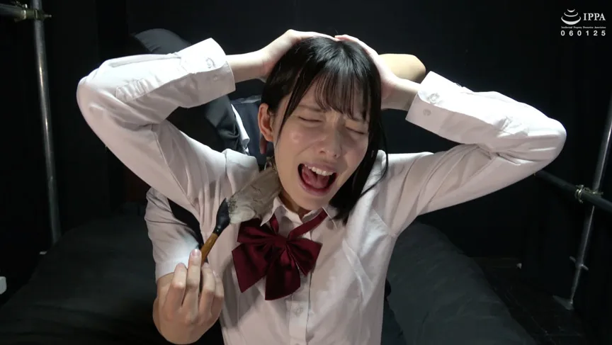 【JK】「アイドルのくすぐりバラエティ！制服でくすぐりガマンゲーム！」WAKA-044 宇佐美みおん（2）