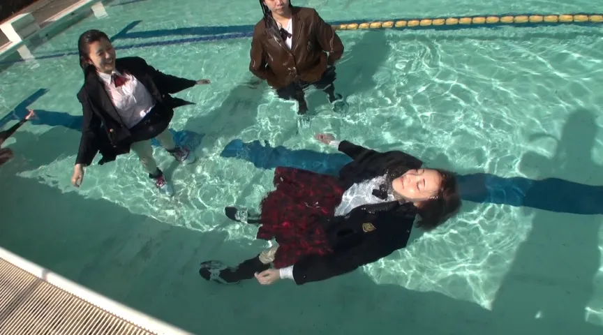 【JK着衣水泳】競技間の休息