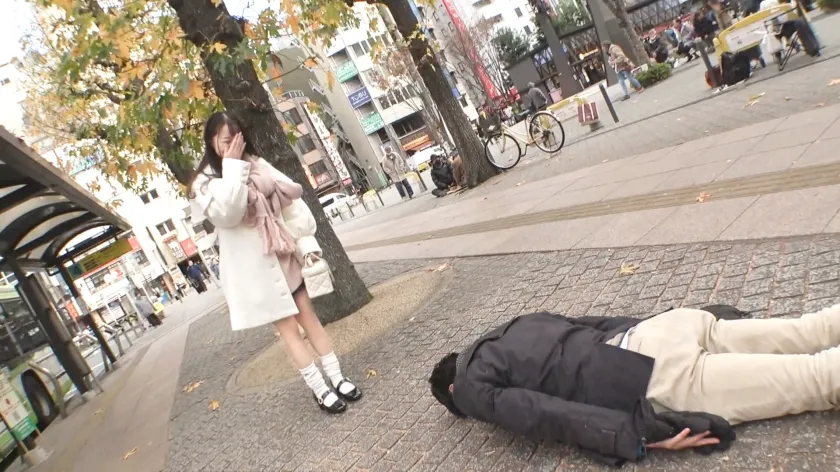 【望月つぼみ】マジ軟派、初撮。 2044 デカリボンのゆるニットにルーズソックスという今ドキファッションを楽しむ池袋のアクセサリーショップ店員を決死の覚悟で土下座ナンパ！押しに弱そうな恥じらいのある顔からは想像もつかない量の潮を吹いて吹いてイキまくり！！こっそり言いますけど、ルーズソックスを履いた足での足コキはマジ最高ですw