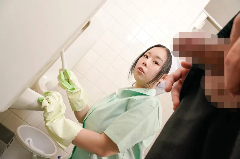 【華澄結愛 塚田詩織 姫咲はな】爆乳清掃員とトイレで2人きり！作業着から飛びだす凄いおっぱいに即勃起！！コソコソせんずりがバレて怒られると思ったら挑発されてヤられた