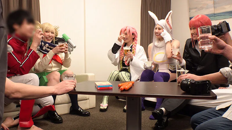 【美園和花 若宮はずき 若宮穂乃 弥生みづき】【チェンソーマン マキマ 鬼滅甘露寺蜜璃 ヒロアカ トガ＆ミルコ コスプレAV】個撮特化 爆乳オフパコ撮影会 町田レンズのBLACK KAMEKO FILE.84 コスイベ終わりの巨乳OLレイヤーと打ち上げハメ撮り おっぱいだらけの生ハメ中出し乱交パーティー