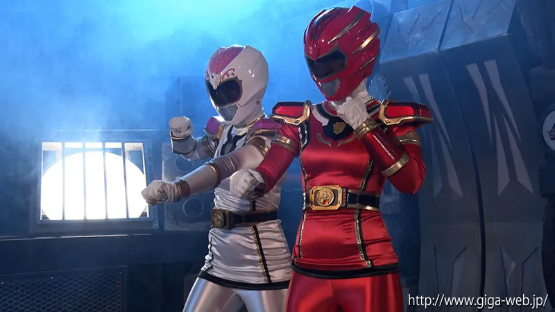 【宇流木さらら 渚みつき 沙月恵奈】騎神戦隊レジェンミラー2 前編