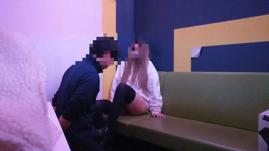 金髪ギャル様！スタイルだけでイケそうな潜在能力であります。