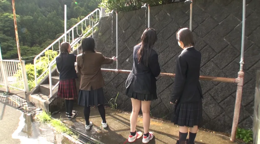 【JK着衣水泳】恒例冬服シャワー