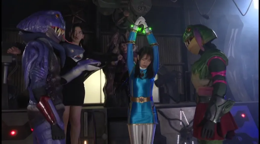 【海北麻衣 奈良平愛実】聖輝戦隊プリズムスリー前編 プリズムブルー危機一髪