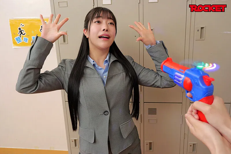 【汐見唯 岬あずさ 豊岡さつき 永瀬かれん】【ハイグレ洗脳】羞恥SEX洗脳 スリングショット水着でトレーニング