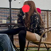 久しぶりにお会いしたX女王様にオープンカフェのテーブル下で電気アンマされて逝かされたんだけど！