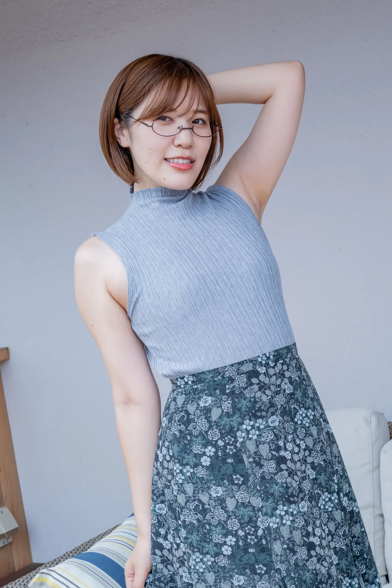 【皆月なる】【ハイレグ×ストッキング】清楚だとでも思った？