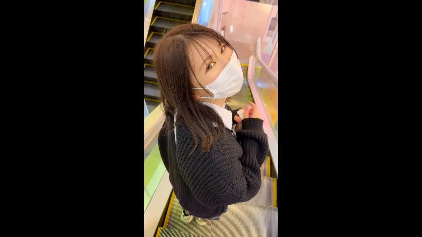 【ひかり唯】【JK】【色白スレンダー美少女】T●kT●kインフルエンサー(19)が彼氏に中出しされてるハメ撮りwww