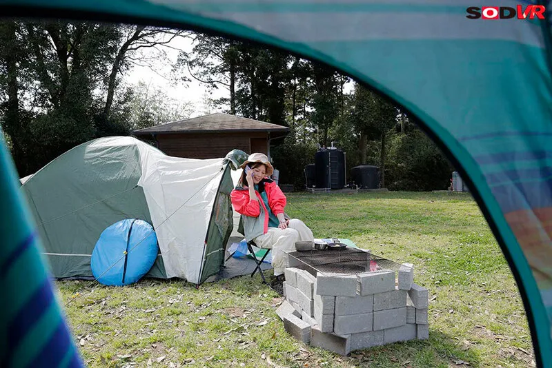 【都月るいさ】【ソロキャン女子レイプ】【VR】【8K】〇〇県のキャンプ場で女性に性的暴行を加えたとして、○○捜査1課などは28日、強制性交、窃盗の疑いで東京都○○区、自称自営業の男（23）を逮捕しました。