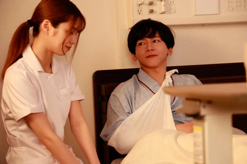 【向理来×倉本すみれ】【患者×ナース】真夜中の回診