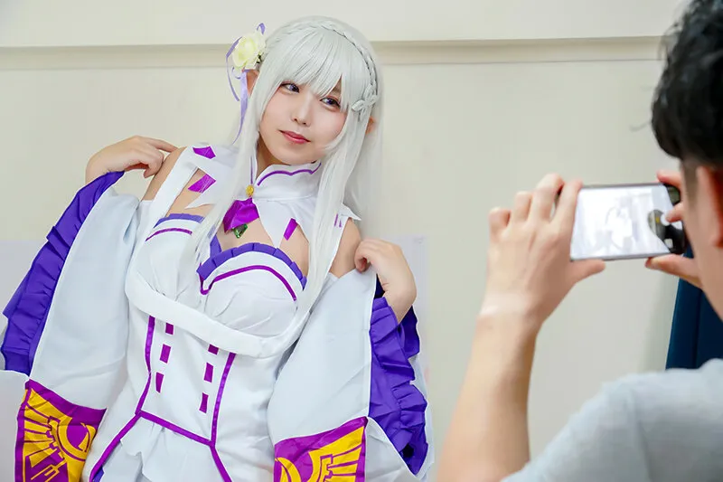 【リゼロエミリアコスプレAV】普段なら全く興奮しない…性の対象には見れない…アニオタ幼馴染とコスプレSEXしたら大興奮！で大量発射！！ 柏木こなつ