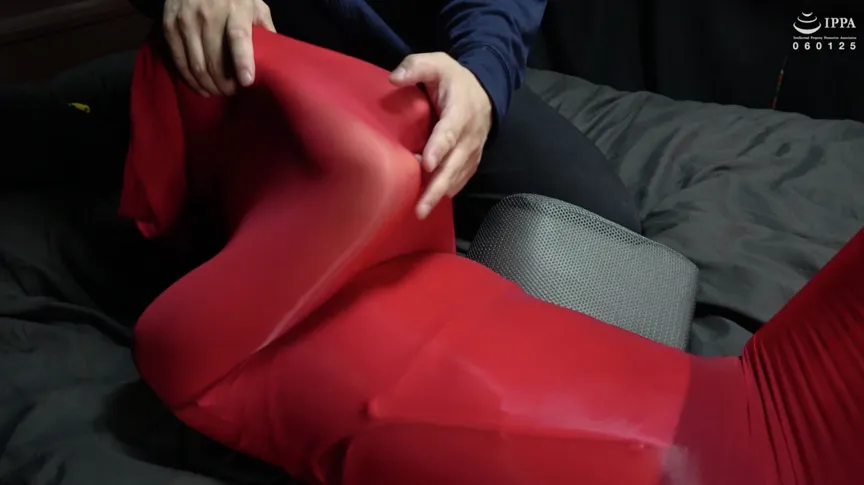 「片手片足拘束で無駄な抵抗を楽しまれた後、全身ストッキングで遊ばれる小動物系女子！」WAKA-051 天乃のあ（6）