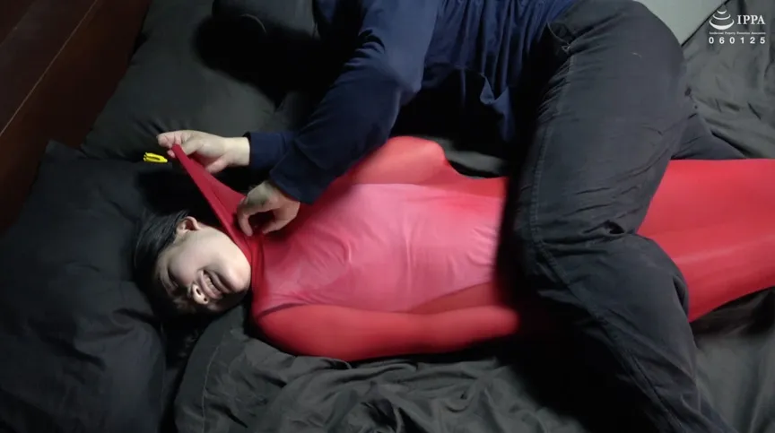 「片手片足拘束で無駄な抵抗を楽しまれた後、全身ストッキングで遊ばれる小動物系女子！」WAKA-051 天乃のあ（6）