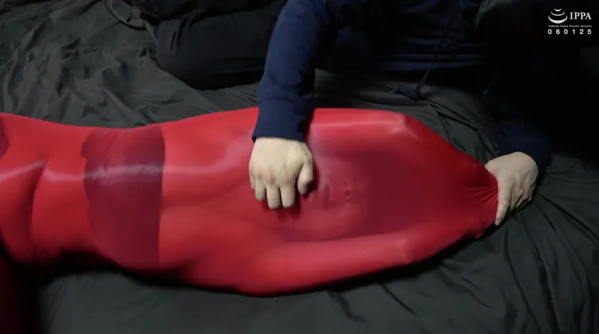 「全身ストッキングで不思議なくすぐったさとフェチズムを！」WAKA-052 優木なお（5）