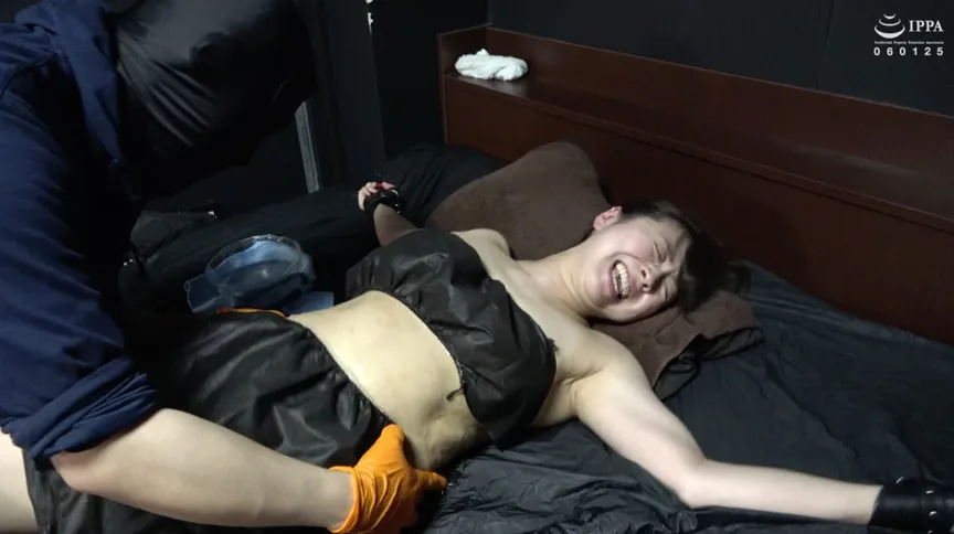 「四肢拘束ローションくすぐりで余裕なく暴れ悶える優木なおさんの全力反応！」WAKA-052 優木なお（7）