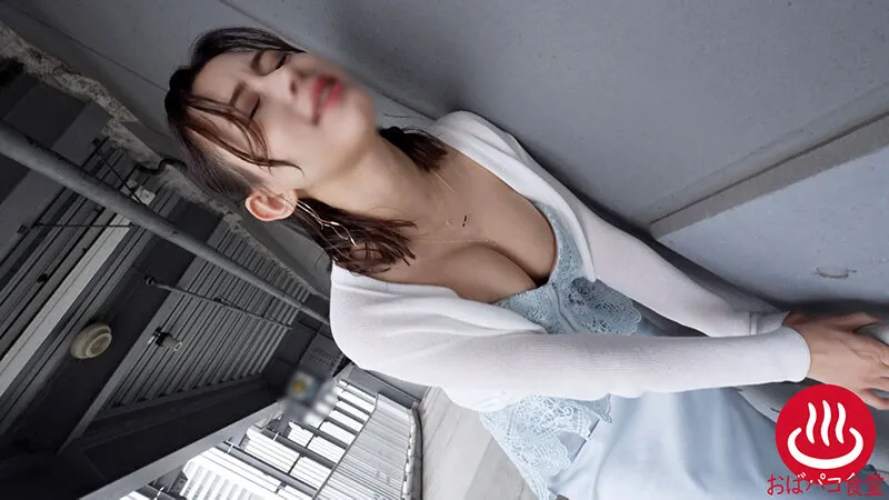 元ヨーロッパ大手銀行秘書 現在現役マ●ィアの美人ハーフ妻 一時帰国中に初浮気