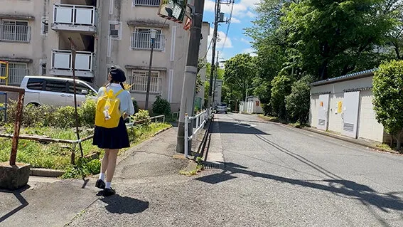 【望月つぼみ】【JSロリ誘拐昏睡レイプ】つきまとい11 細くて天使のような音色を奏でる美少女を電車内から路地まで執拗につきまとい睡●強姦 自宅付近で無邪気に遊んでいる姿に声をかけ連れ去り監禁飼育