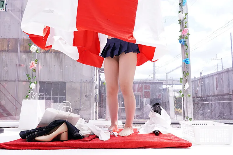 【市川りく 倉木しおり 沙月恵奈 他】顔出しMM号 素人限定 ザ・マジックミラー 女子大生が青空ビキニ生着替えチャレンジ！2 タイムアップで公開デカチン即ハメ！イってもやめないデカチン追撃ピストンで連続中出し！