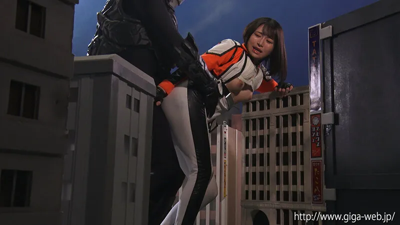 巨大ヒロイン（R） アディア 佐藤ののか