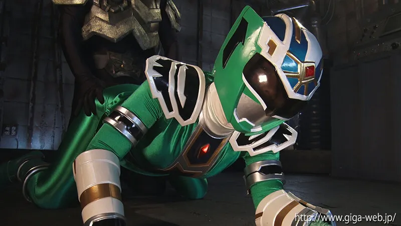 ヒロインエロピンチオムニバス 鮮光戦隊サイリュウジャー 鈴音杏夏