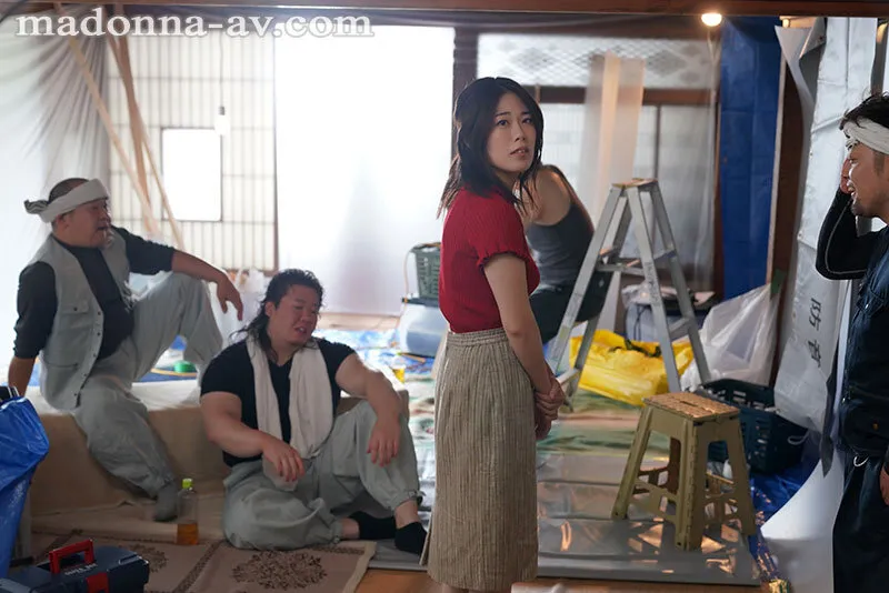 【レイプ】夫婦で長年夢見ていた、田舎のマイホーム生活が始まるはずだったのに… リフォーム工事に来た肉体労働者たちに中出し杭打ち輪姦されてー。 澄河美花