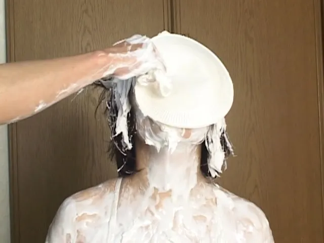 パイ投げ＆クリームまみれでエッチ 2