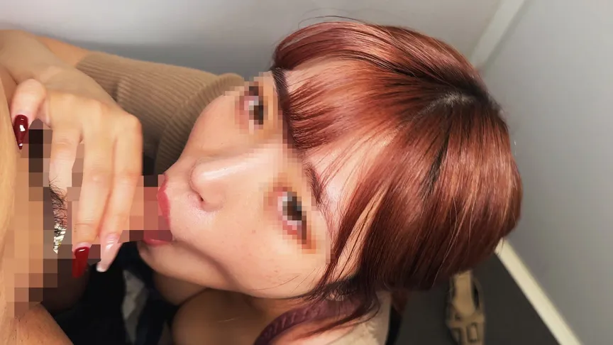 【トイレ連れ込みフェラ／個人撮影】Rちゃん（23）