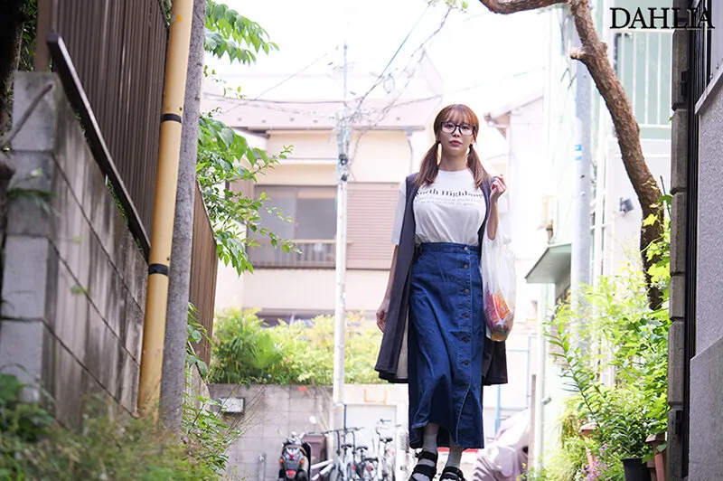 【リゼロレム 原神八重神子 コスプレAV】元有名巨乳コスプレイヤーさんは、結婚して人妻になったけど週末だけオフパコOK撮影会で回されまくってストレス解消する変態さんです。 入田真綾