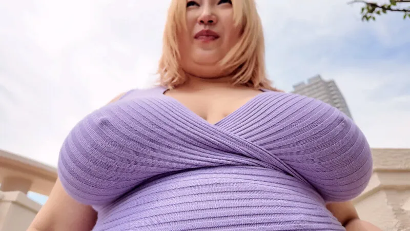 【バスト110cm】ノーブラ爆乳ムチムチおっぱいデート 稲月このは