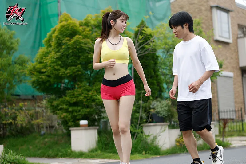 ぴったりウェアのチクポチ巨乳で男を誘惑する逆ナン痴ジョギング 五日市芽依