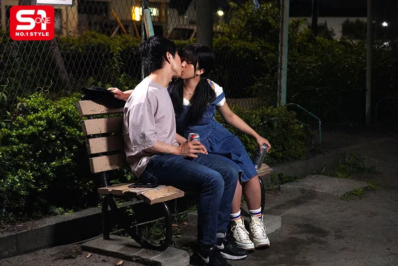 川越にこにベロキスで寝取られたい！彼女がいても仕事中でもお構いなしにチュッチュ誘惑してくるあざとい後輩に僕のチ●ポは我慢の限界！