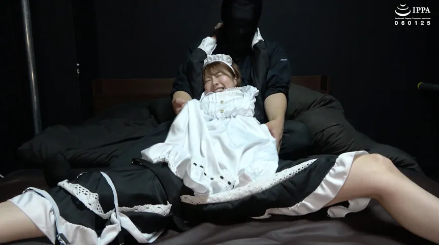 「開脚拘束で新たな弱点の足の付け根を責め放題！ 笑い悶えるメイドさん！」わかしラボ WAKA-058 豊岡さつき（4）