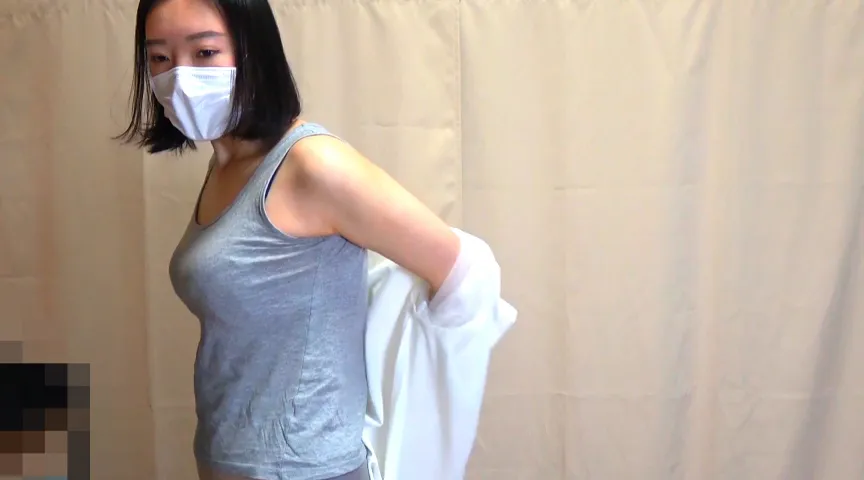 【盗撮】先生と教え子【検診着替え】先生の熟れたF～Gカップエロ乳と生徒会長やってことありそうな育ちのいい美少女！！