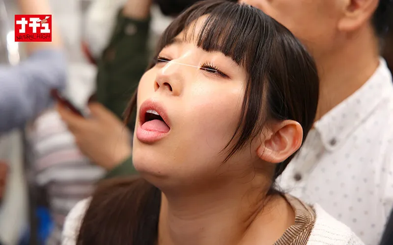 【宇流木さらら 七原さゆ 羽月乃蒼】【痴漢レイプ】彼氏の横で粘着クリいじりされ声も出せず隠しエロ顔しまくる女